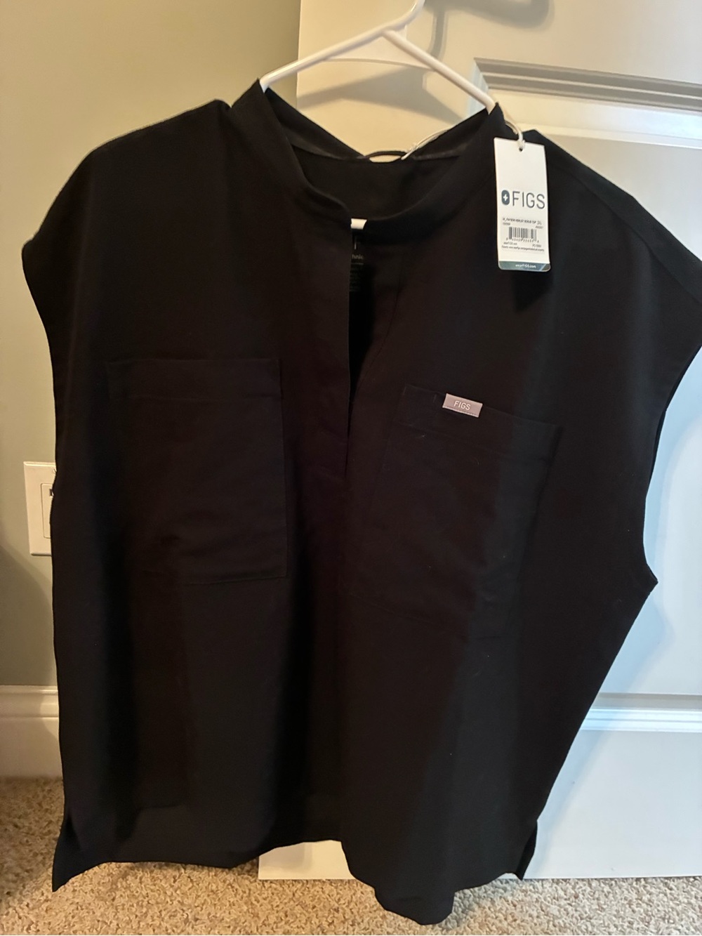 FIGS Black Sleeveless Notch-Neck Medical Tunic